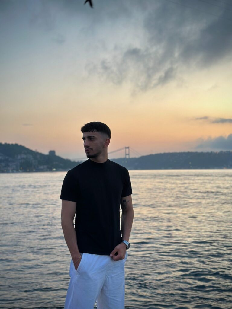 Kaan Günezer’den TikTok’ta İzlenme Rekoru: Canlı Yayında 125 Bin Kişi İzledi!